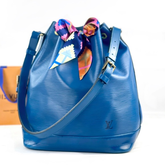 ❌SOLD❌ 🎉HP🎉 ✨🏝AUTHENTIC🏝✨ Louis Vuitton Shoulder Bag - Picture 2 of 15